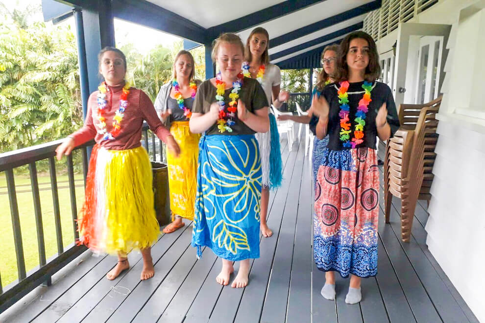 Fiji-Coral Coast Culture Week_danceing Fiji Coral Coast Culture Week danceing 1
